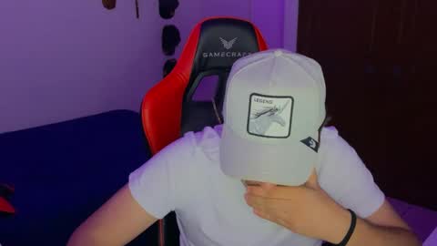 HotBoy online show from December 2024 06:22:01 AM