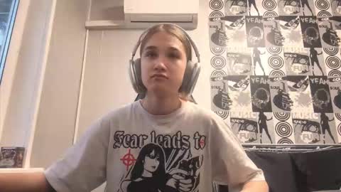 Snapshot of jewelldurham chatting on November 2025 01:04:01 PM Helgi online show from November 2025 01:04:01 PM