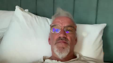 jewlronny online show from October 2025 04:44:02 AM