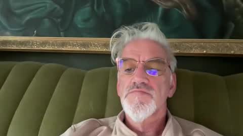 Snapshot of jewlronny chatting on June 2026 06:28:01 AM jewlronny online show from June 2026 06:28:01 AM