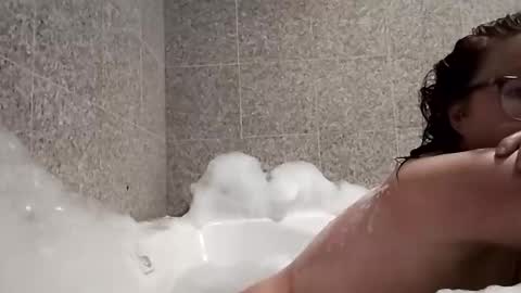 Snapshot of jewlz253 chatting on November 2025 11:00:01 AM Jewlz253 online show from November 2025 11:00:01 AM