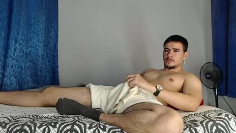 Snapshot of jeycob_happy97 chatting on April 2026 10:43:02 PM Juan David online show from April 2026 10:43:02 PM