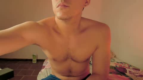 Snapshot of jeyson_big chatting on July 2026 02:02:01 PM jeyson_big online show from July 2026 02:02:01 PM