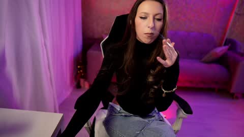 Snapshot of jeyssy69 chatting on February 2025 01:44:02 AM Jeyssy also Andra  online show from February 2025 01:44:02 AM