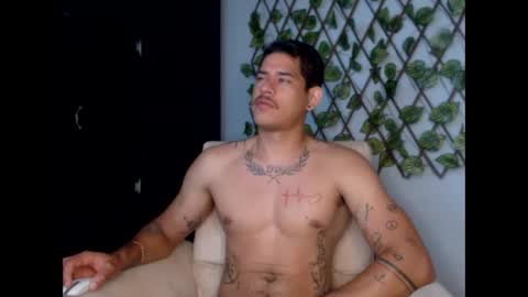 Snapshot of jffer_slhom chatting on April 2026 04:26:01 AM jffer_slhom online show from April 2026 04:26:01 AM