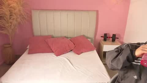 Snapshot of jhan_vassilis chatting on March 2026 11:05:01 AM Jhan online show from March 2026 11:05:01 AM