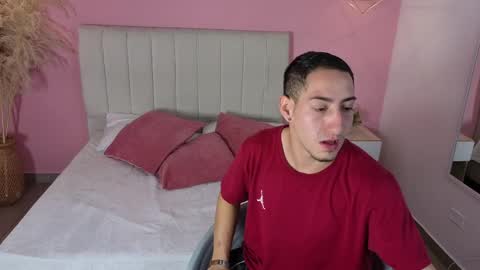 Snapshot of jhan_vassilis chatting on April 2026 07:45:01 AM Jhan online show from April 2026 07:45:01 AM