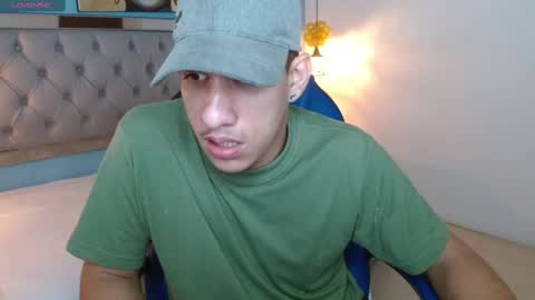 Snapshot of jheidertwink chatting on December 2024 04:07:02 AM Jheider R. online show from December 2024 04:07:02 AM