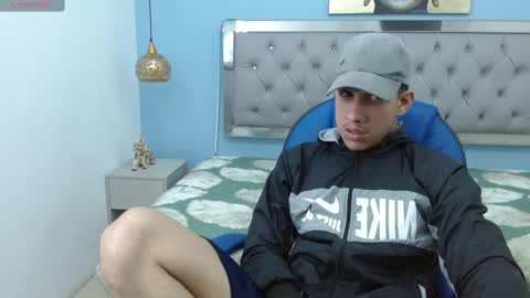 Snapshot of jheidertwink chatting on December 2024 07:29:02 AM Jheider R. online show from December 2024 07:29:02 AM