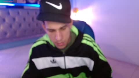 Snapshot of jheidertwink chatting on January 2025 03:39:01 AM Jheider R. online show from January 2025 03:39:01 AM