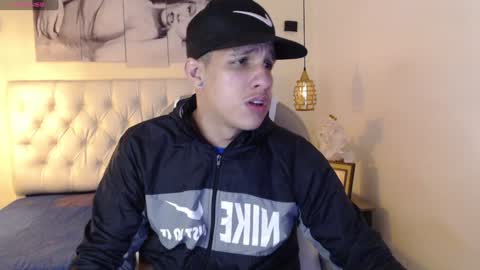 Snapshot of jheidertwink chatting on January 2025 04:05:01 AM Jheider R. online show from January 2025 04:05:01 AM