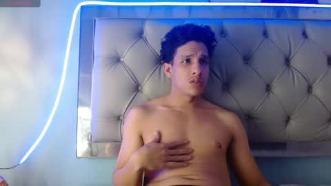 Snapshot of jheidertwink chatting on February 2025 06:33:01 AM Jheider R. online show from February 2025 06:33:01 AM