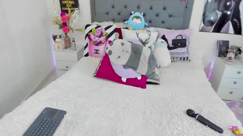  Candy  online show from January 2025 06:56:02 PM