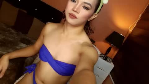 Snapshot of jhenagoddess chatting on November 2025 06:23:01 AM JHENA online show from November 2025 06:23:01 AM