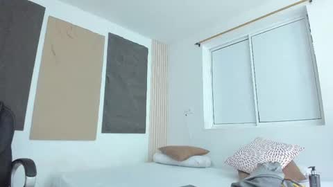 jheremy_wen online show from December 2025 07:09:01 PM