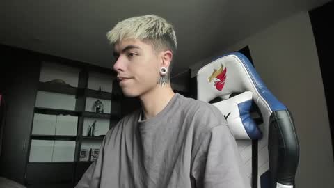 Morghan online show from December 2024 04:06:01 PM