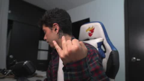 Snapshot of jhn_morghan chatting on April 2026 11:52:02 PM Morghan online show from April 2026 11:52:02 PM