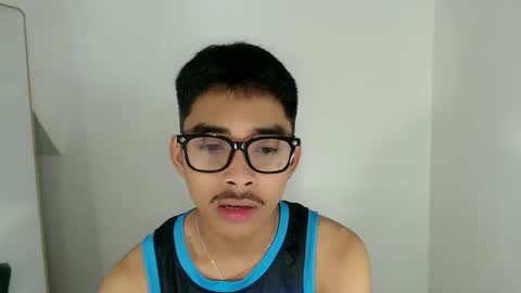 Snapshot of jhnxxnaughty_ chatting on December 2025 06:50:01 AM Johnny online show from December 2025 06:50:01 AM