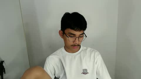 Snapshot of jhnxxnaughty_ chatting on February 2026 03:07:01 PM Johnny online show from February 2026 03:07:01 PM