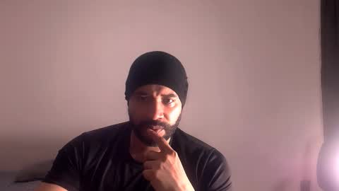 Snapshot of jho173027 chatting on November 2025 06:23:02 PM En moreno online show from November 2025 06:23:02 PM