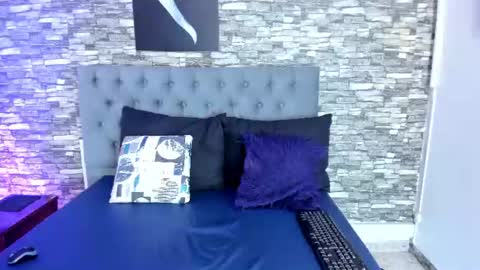 jhoan_evans online show from July 2026 04:19:01 AM