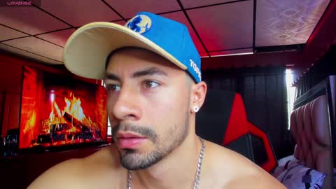 Jhojan Strong  online show from January 2025 05:56:02 PM