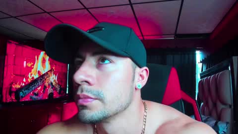 Jhojan Strong  online show from February 2025 07:29:01 PM