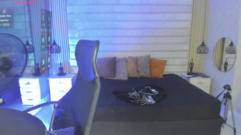 John Bear.... online show from April 2026 11:17:01 AM