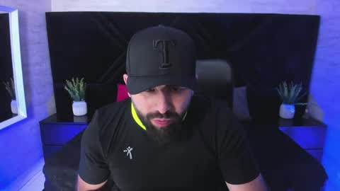 Snapshot of jhon_bear02 chatting on May 2026 11:17:01 AM John Bear.... online show from May 2026 11:17:01 AM