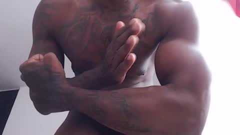 Jhon Tomson online show from March 2026 10:29:02 PM