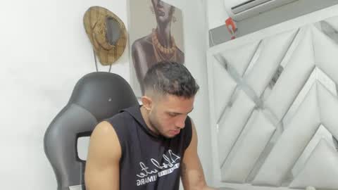 jhonny online show from December 2024 10:12:02 AM