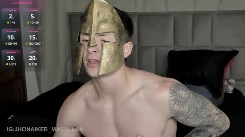 Jhonaiker online show from October 2025 11:48:01 PM