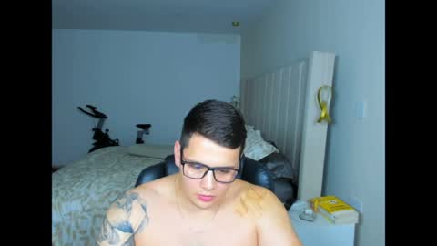 Snapshot of jhonstark09 chatting on May 2026 12:48:02 AM Jhonstark online show from May 2026 12:48:02 AM