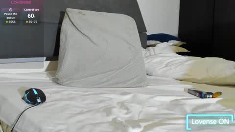 Jhony Alzate online show from January 2026 02:59:02 AM