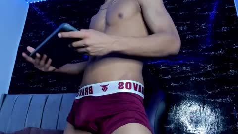 Snapshot of jhostin_10 chatting on October 2025 04:46:01 AM Jhostin online show from October 2025 04:46:01 AM