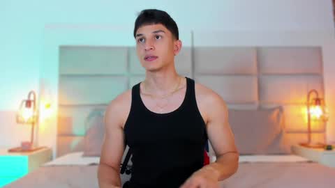 Jhosua Hunt online show from December 2024 02:33:02 AM