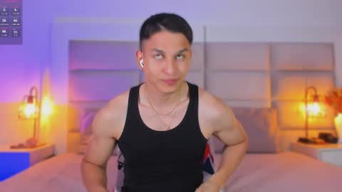 Jhosua Hunt online show from October 2025 04:32:02 AM