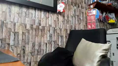 Jhosuamoore  online show from January 2026 12:24:01 AM