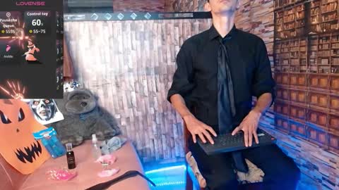 jhosuamoore2 online show from October 2025 02:24:01 AM