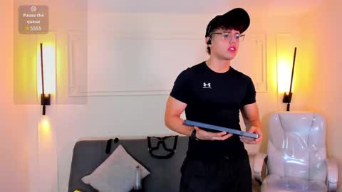 jhoumod_21 online show from October 2025 10:23:02 AM