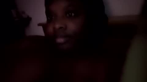 Snapshot of jhoxy_m chatting on December 2025 11:52:02 AM Hello iam hoxy ready to get wet online show from December 2025 11:52:02 AM