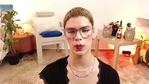 Snapshot of jhuan_cute chatting on October 2025 09:25:02 PM Jhuan Nhez online show from October 2025 09:25:02 PM