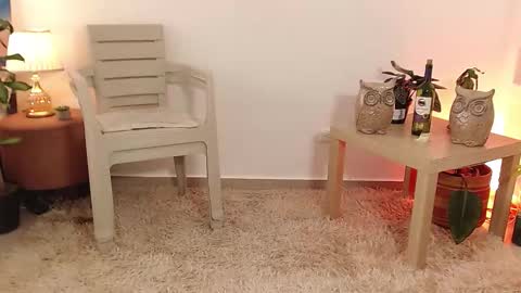 Snapshot of jhuan_cute chatting on October 2025 07:48:01 PM Jhuan Nhez online show from October 2025 07:48:01 PM