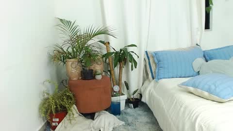 Snapshot of jhuan_cute chatting on April 2026 12:15:01 AM Jhuan Nhez online show from April 2026 12:15:01 AM