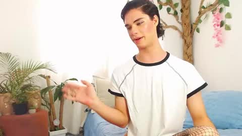 Snapshot of jhuan_cute chatting on April 2026 03:48:02 PM Jhuan Nhez online show from April 2026 03:48:02 PM