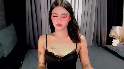 jhuliana_and_charles_room online show from October 2025 02:09:02 AM