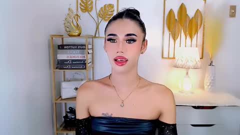 Snapshot of jhulianagrey chatting on December 2024 05:29:02 AM julie online show from December 2024 05:29:02 AM