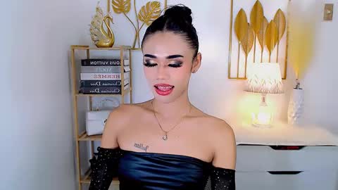 Snapshot of jhulianagrey chatting on December 2024 08:41:01 AM julie online show from December 2024 08:41:01 AM