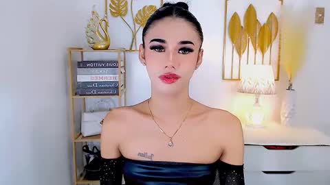 Snapshot of jhulianagrey chatting on December 2024 01:32:02 AM julie online show from December 2024 01:32:02 AM