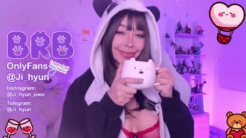 Snapshot of ji_hyun chatting on May 2026 05:43:01 PM Ji online show from May 2026 05:43:01 PM